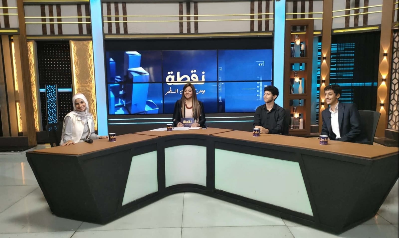 تكريم القائد العام على التلفاز
